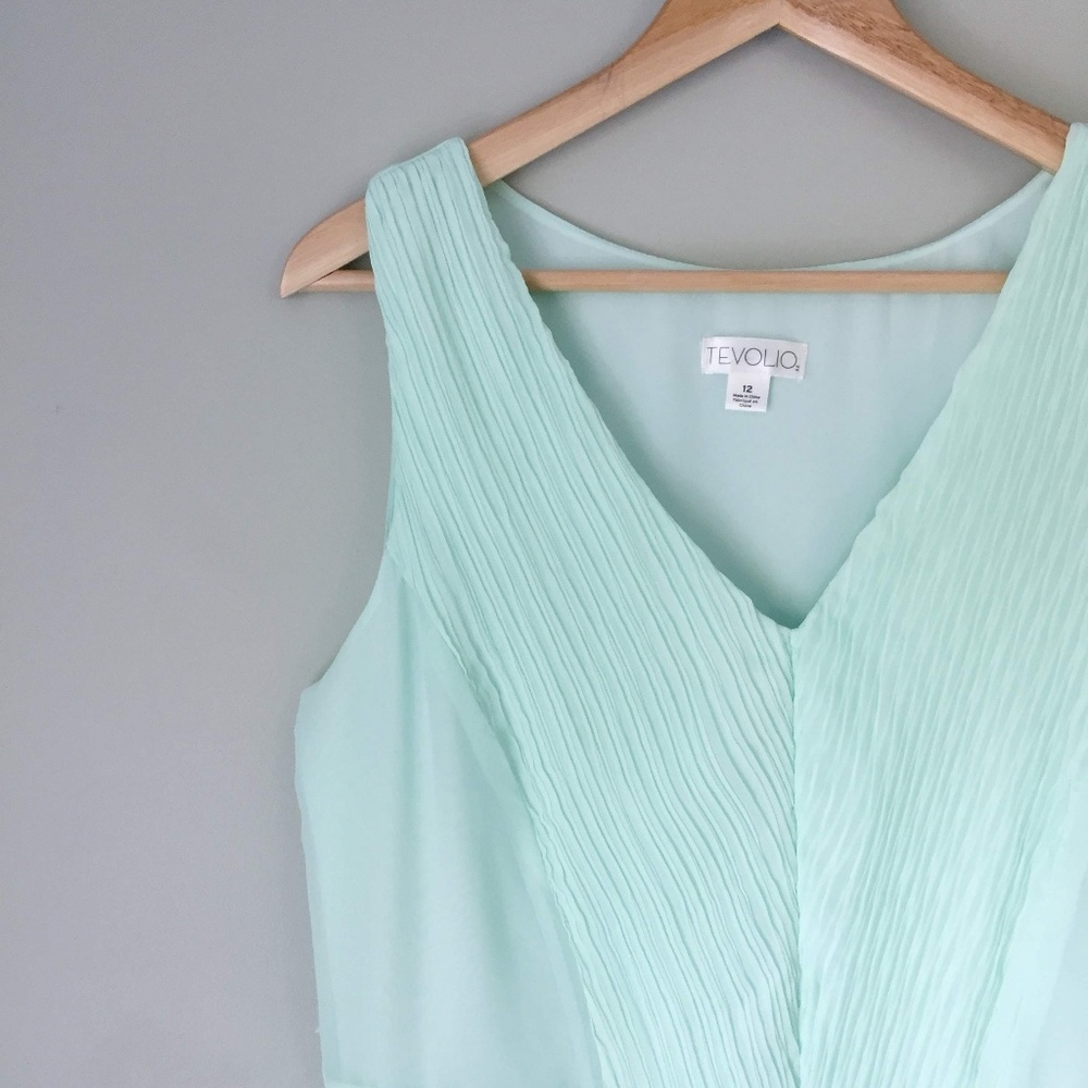 Tevolio Mint Green V-Neck Chiffon Dress